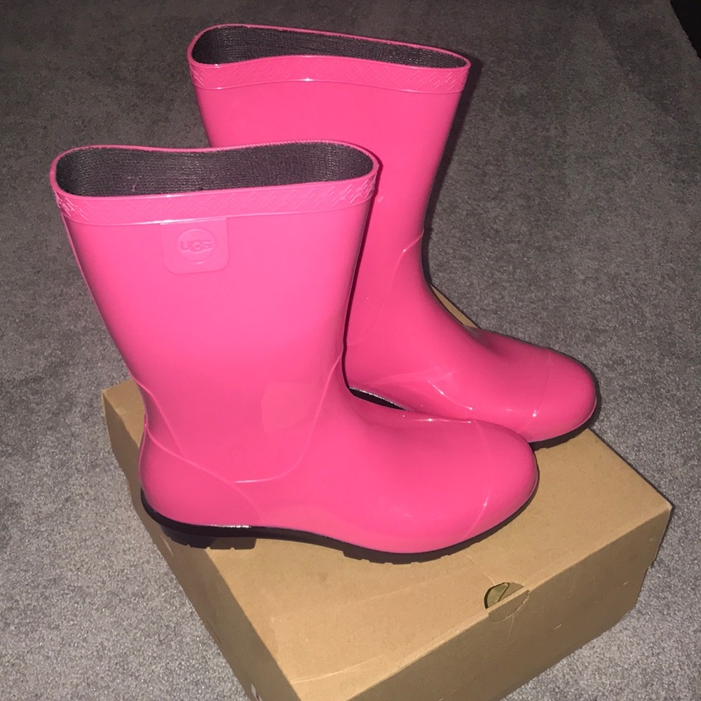 Ugg rain boots